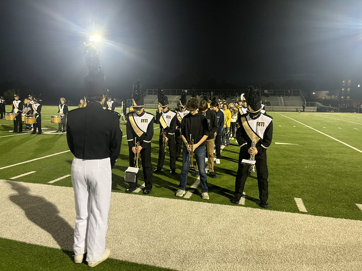The JW 8th grade band combined with the RM band tonight. Great job Jaguars and Rockets!!!👍