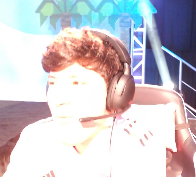 danifoundyou's tweet photo. George on Stream:              George IRL: https://t.co/5uxGRURP8r