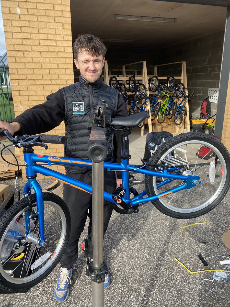 BikeFutures's tweet photo. Day 2 of bike building - wet out ☔️@MMPS_Bradford Excellent new Python Bikes. School is starting on a a cycle skills programme for Y2 &amp; a train the trainer run by Bike Futures. Kids very excited 😀😀😀🚴🚴‍♀️ 🤸‍♀️
#SubstainableFuture
#TheFutureisbike
@Active_Bradford @JoinUsMovePlay https://t.co/kyUHoUb1OA