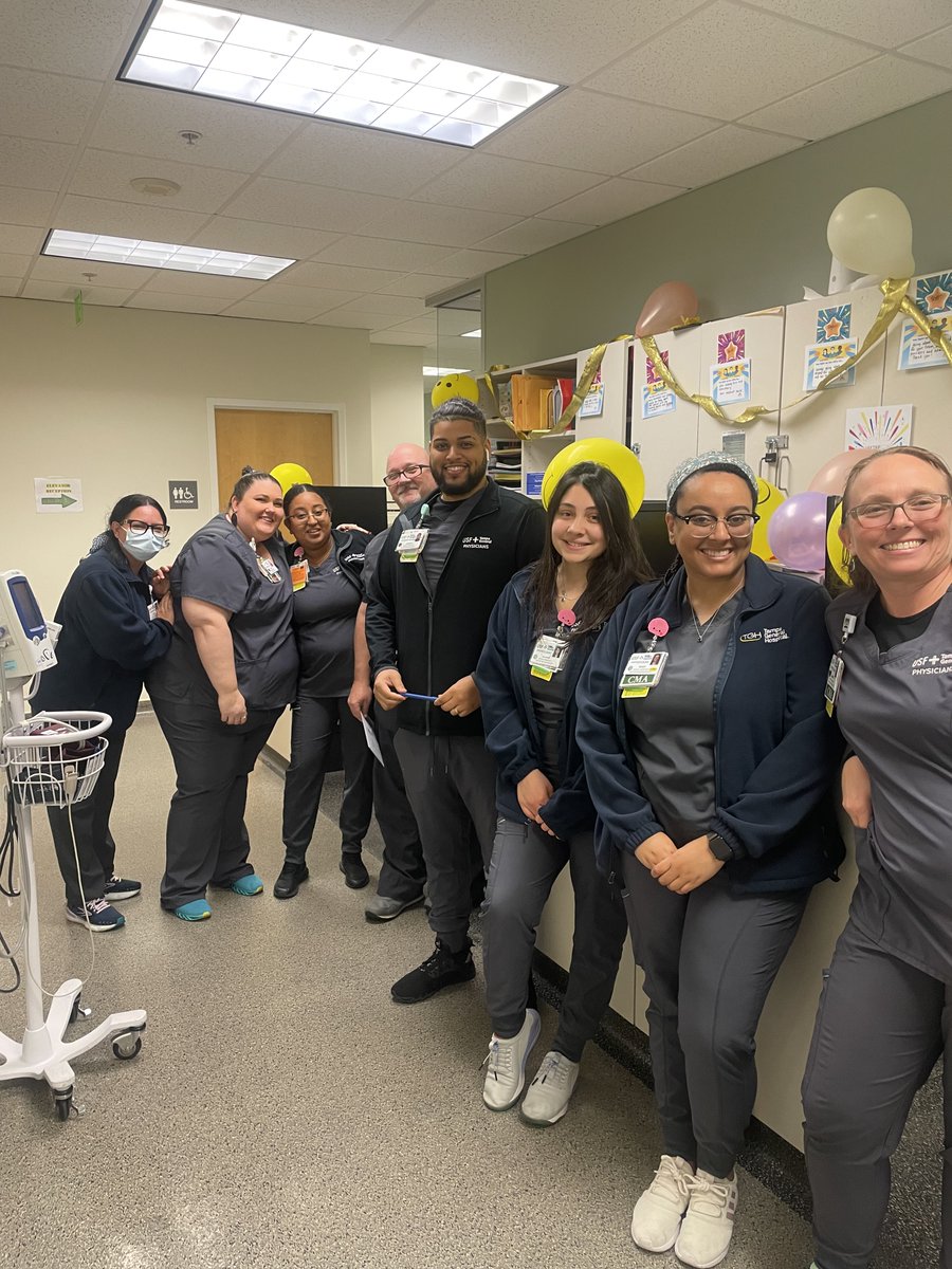 USFNeurosurgery's tweet image. #MedicalAssistantRecognitionWeek 
As Dr. Harry van Loveren says, &quot;Our MAs are the true face of our organization. They are the first to meet our patients &amp;amp; the last to say goodbye... Especially this week, we want to extend our heartfelt thanks for your excellent work.&quot; @USFHealth