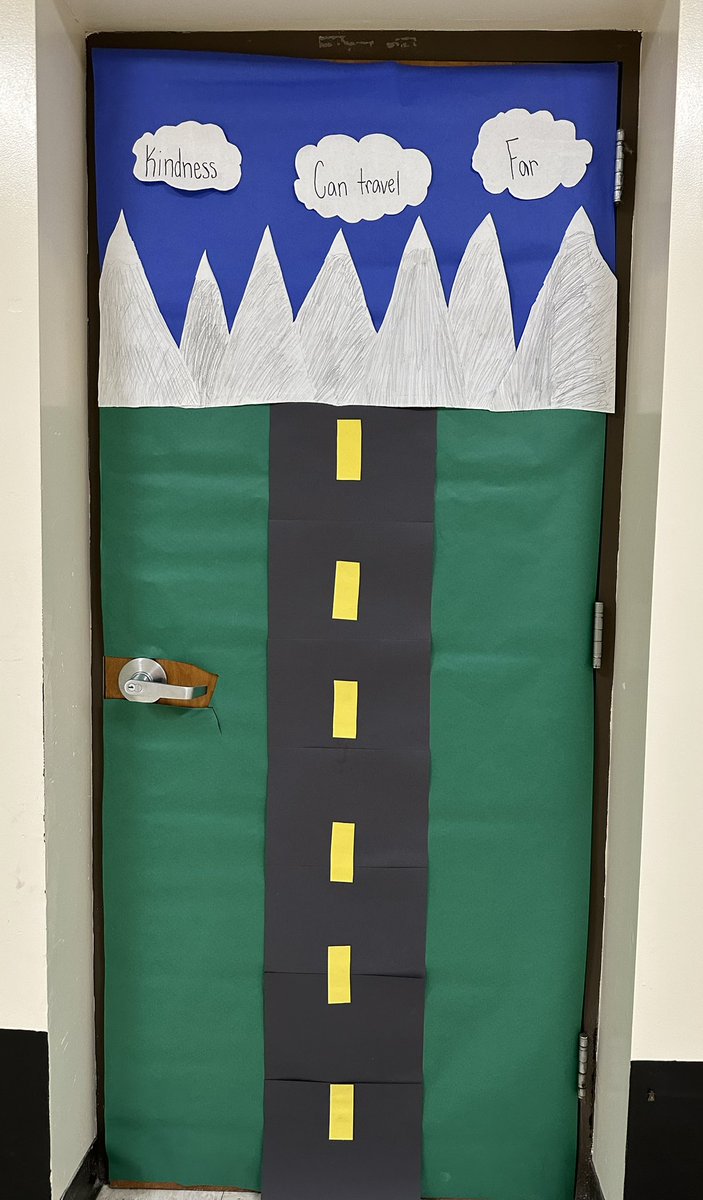 PierPerspective's tweet photo. I love when students use teacher’s interests for door decorating contest. #kindness #umswildcats #travel https://t.co/AR17O1Mfub