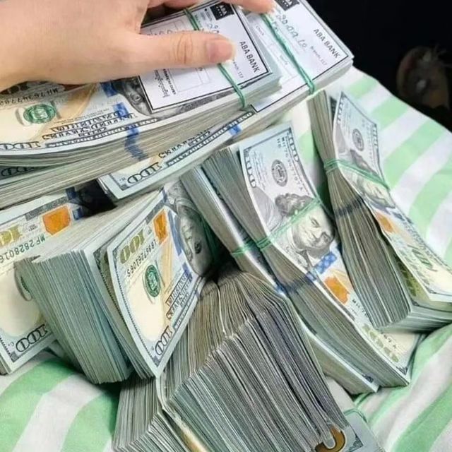 ErvinColl's tweet photo. Guess a number between 1-10,000!

Winner gets $100 $ETH 

Must RT + Have Bell ON! https://t.co/dfAQXbyHhy