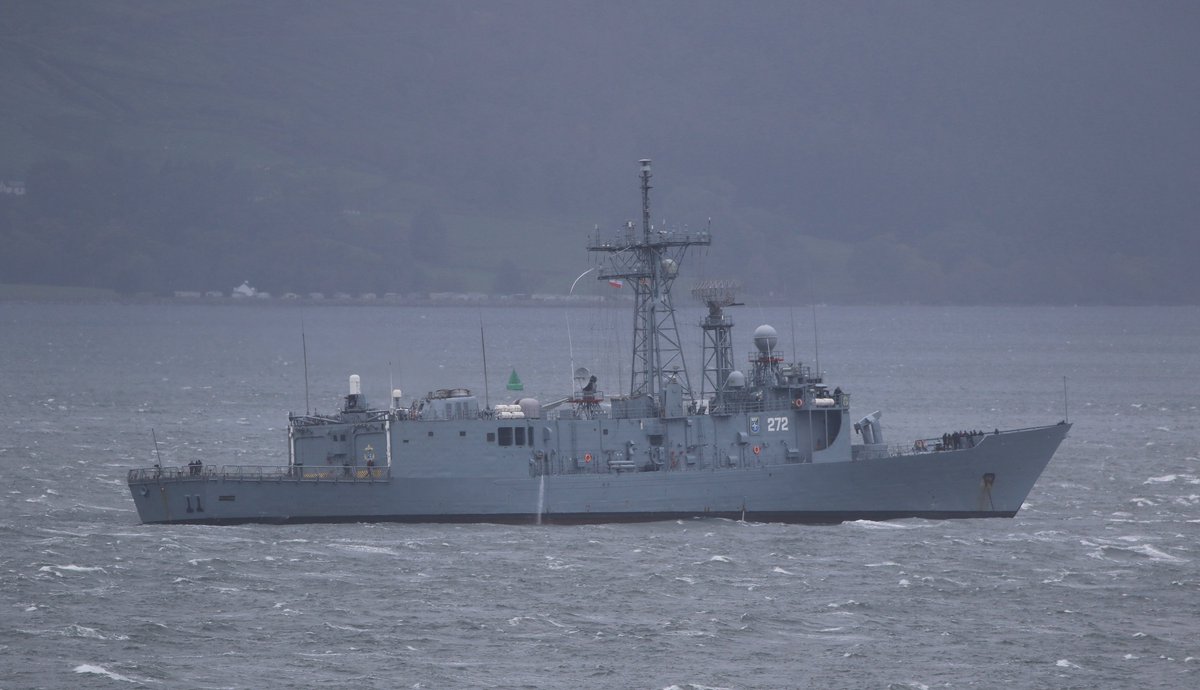 ScotlandDX's tweet photo. Polish Navy frigate ORP General K Pulaski 272 anchored off Gourock today for exercise Joint Warrior #Navy #shipping #JointWarrior https://t.co/AIGkmEbFJS