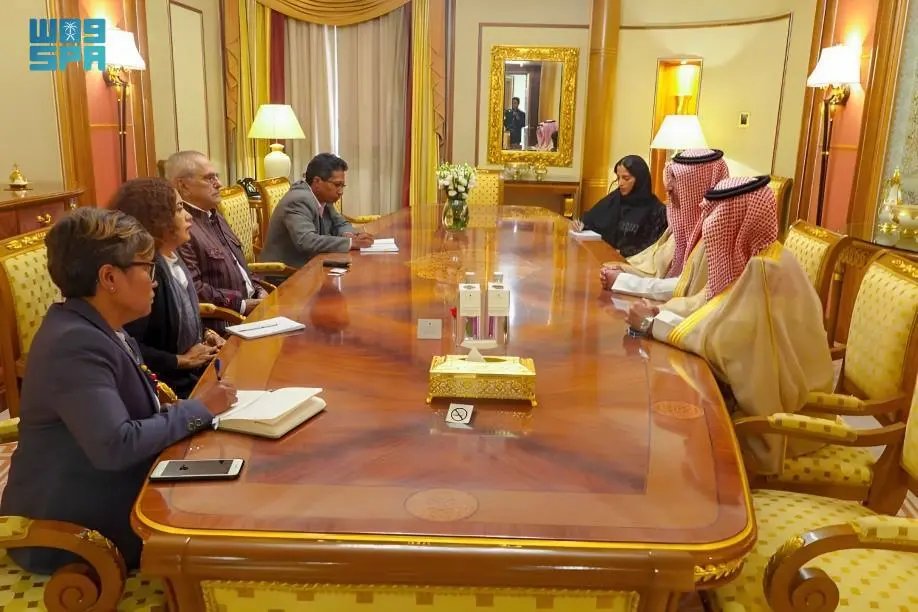 SPAeconomic's tweet image. الرئيس التنفيذي للصندوق السعودي للتنمية يلتقي برئيس تيمور الشرقية ورئيسي وزراء فيتنام وكمبوديا.
spa.gov.sa/N1983475
#واس_اقتصادي