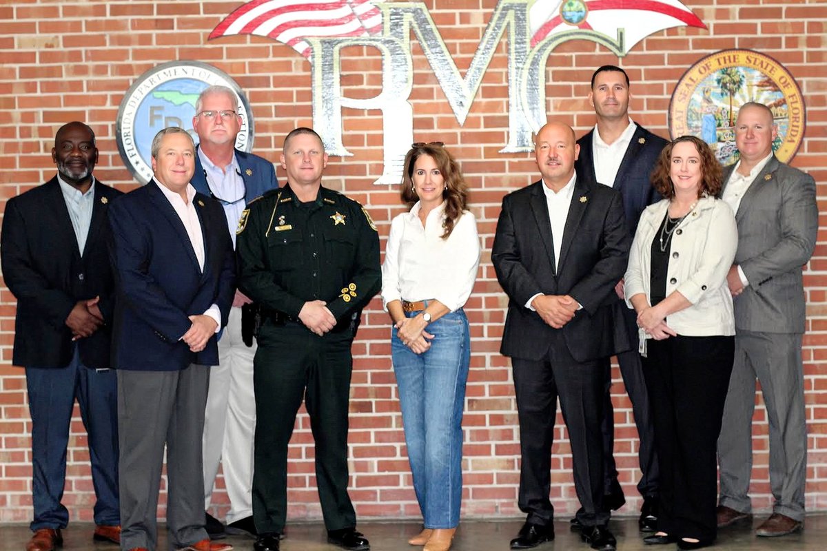 We were honored to have @SJSOPIO's Sheriff Hardwick and Senator @jenn_bradley visit the Reception and Medical Center. We appreciate their ongoing commitment to our shared public safety mission!