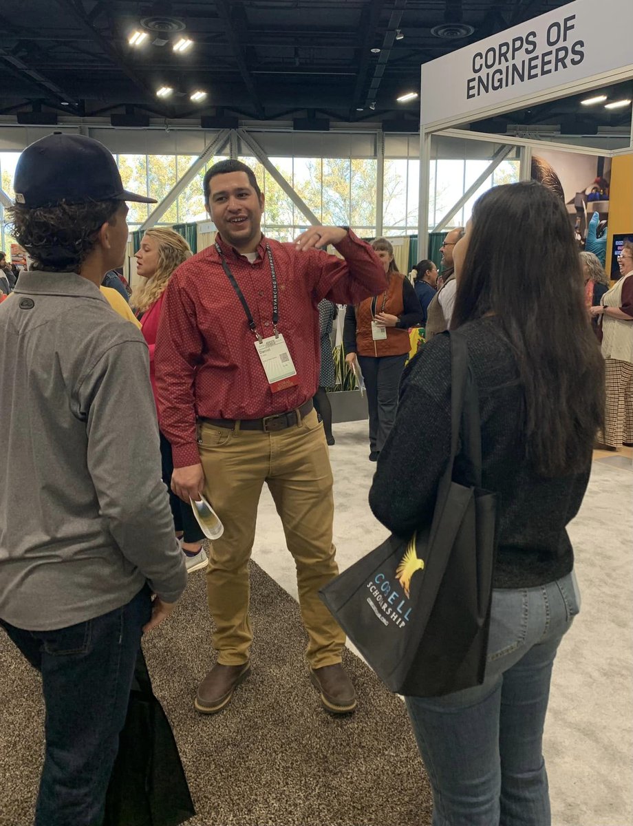 USACEHQ's tweet photo. It’s been an amazing day at the #AISES National Conference in Spokane, Washington. The career fair is in full swing! We’re excited to tell you about job opportunities with #USACE!
#AISESNC23 #NativesinSTEM #BuildingStrong
#WallaWallaUSACE #NWDUSACE https://t.co/Y8rlv41DY1