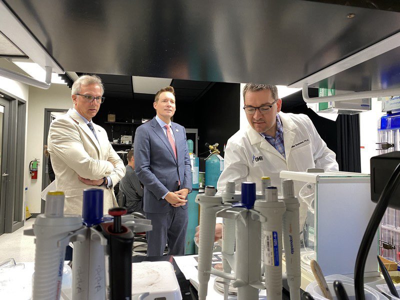 LtGovPinnell's tweet image. Impressive tour this wk of @OMRF in celebration of 77 years of innovation &amp;amp; service to Oklahoma. Through critical research on curing diseases such as multiple sclerosis, heart disease, &amp;amp; cancer, these scientists have helped people around the world live healthier lives. #OkieProud
