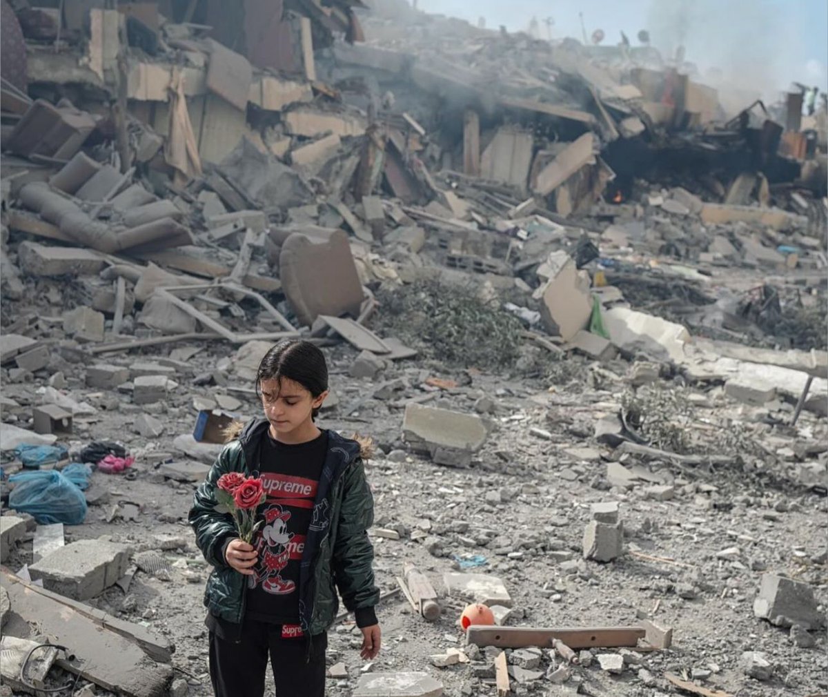 BWyshw's tweet photo. They killed us, displaced us, scattered us, and even shook the earth beneath our feet. Despite it all, we will live as we desire. We will rise above the rubble and gather in the dispersion.

#IsraeliNewNazism
#Stop_the_bloodshed_in_Gaza
#Al_Quds_Hospital https://t.co/hk9BMpsCng
