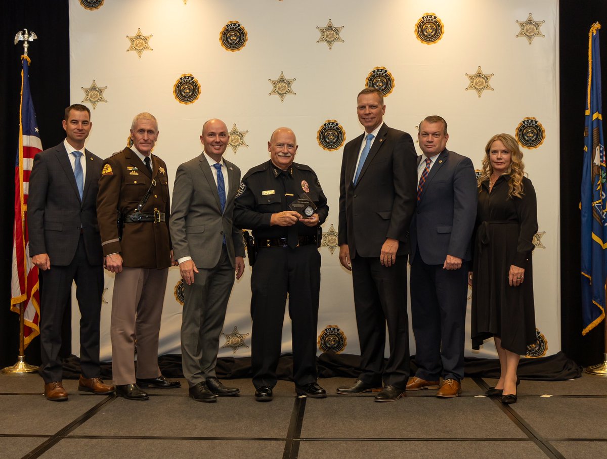 A night of honors and heartfelt gratitude at the Department of Public Safety's Annual Awards Banquet. Over 100 individuals, including law enforcement, driver license experts, crime scene scientists, and many others, were celebrated. We pay tribute to those who've made the