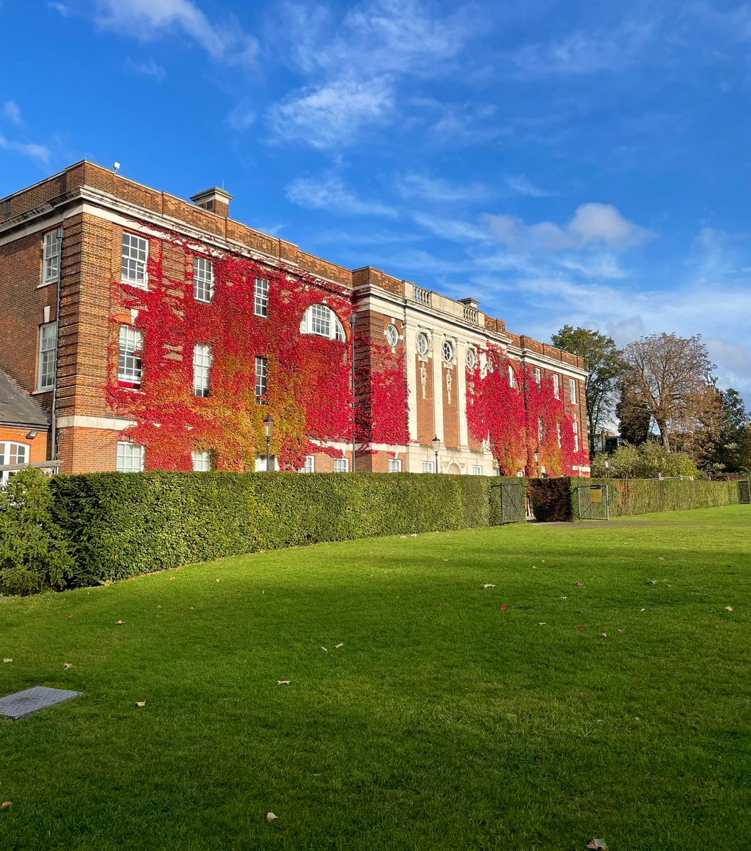 AIR_Courses's tweet photo. Autumn on campus 🍂

Join us on campus for one of our short courses: https://t.co/gbzPtm92OV

#autumn #autumnal #goldsmiths #goldsmithsuniversity #london #campus #courses #shortcourses #aircourses https://t.co/A6nANUgqIq