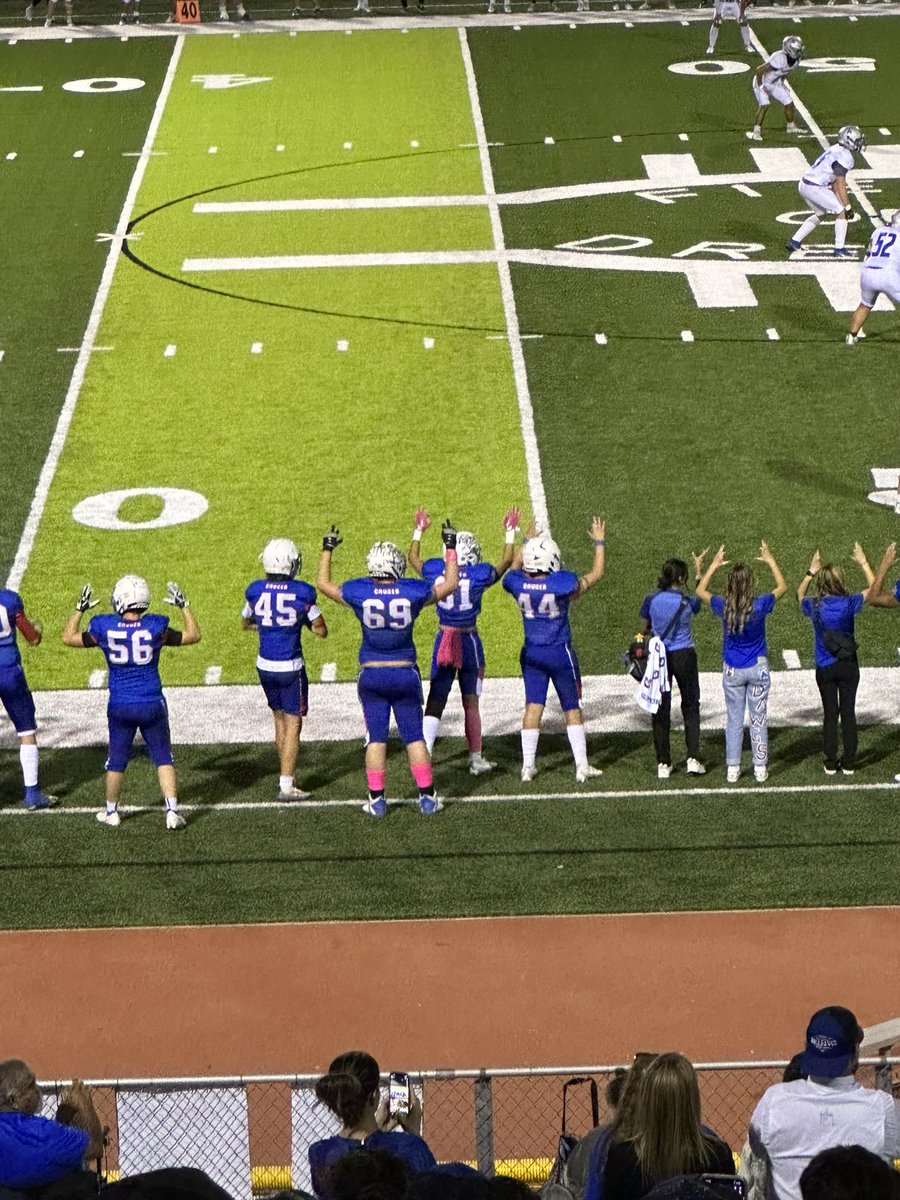jameslopez7's tweet photo. Diggs got his first varsity snaps last night thanks to the starters playing awesome vs Carlsbad #WeHere https://t.co/uantY4Yi4C