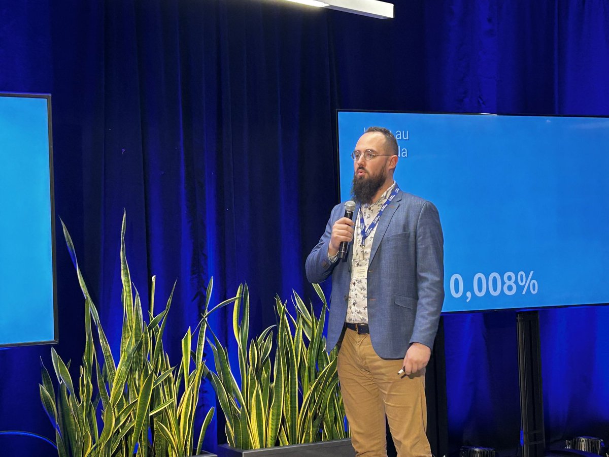 C’est maintenant à Modul’eau de présenter ! Ne ratez-pas leur pitch : bit.ly/finalequebec  @eaurobvq <a href="/Reseau_Envt/">Réseau Environnement</a> #AquaHackingQC
