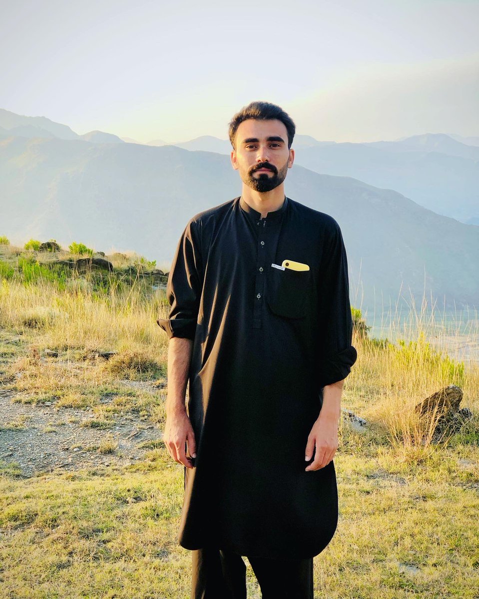 yourskhankamran's tweet photo. 🌸♥️ https://t.co/QmVTds7pmr