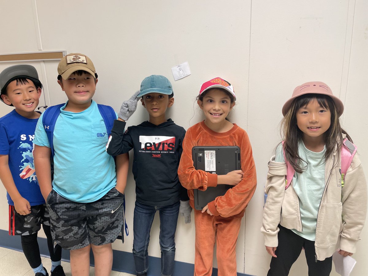 Colin Powell ES FCPS (@colinpowelles) on Twitter photo Our third graders had their thinking hats on today as we discussed tips for making stronger passwords. #FCPSdigcit #digcitweek #FCPSpog <a href="/CommonSense/">Common Sense Media</a> Our third graders had their thinking hats on today as we discussed tips for making stronger passwords. #FCPSdigcit #digcitweek #FCPSpog <a href="/CommonSense/">Common Sense Media</a>