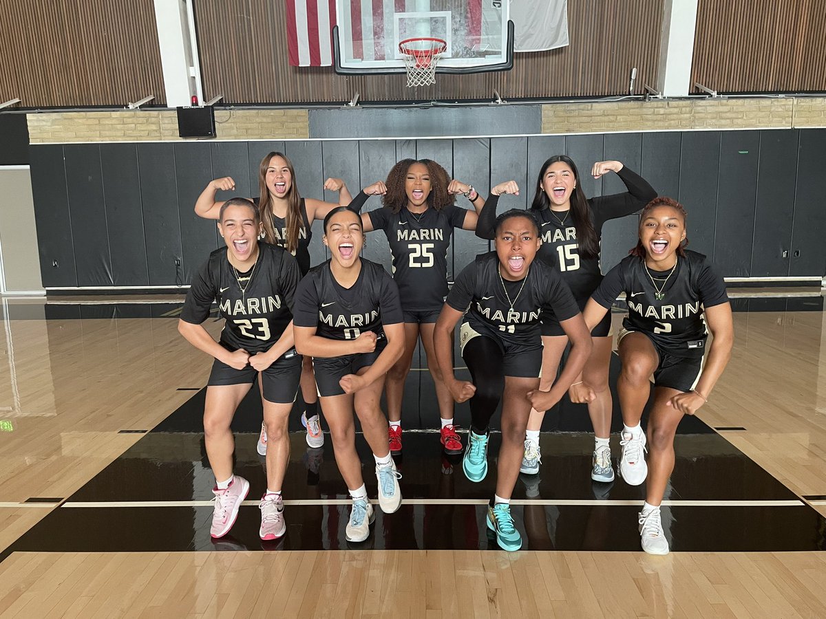 COM_WBB's tweet image. Media Day 👀📸🎬 #COMWBB #MarinBasketball #AnchorDown