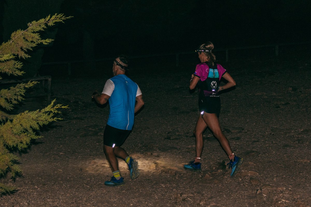 beurbanrunning's tweet photo. ¡Aventura en Alicante! Probamos las Brooks Cascadia 17 junto a Brooks y el Club Dark Trail Running Alicante. https://t.co/mNCW91QtP8