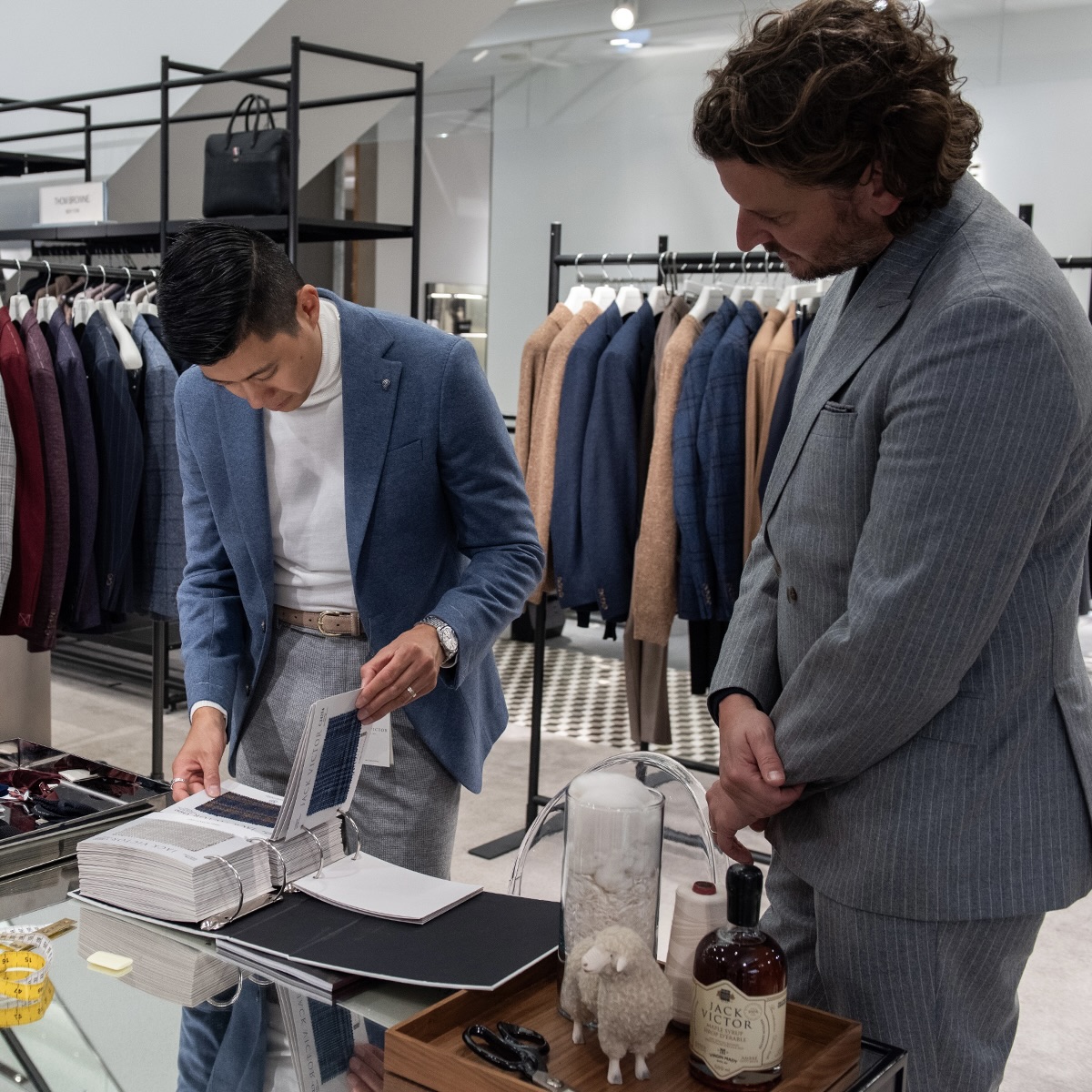 Jack Victor &amp; <a href="/holtrenfrew/">Holt Renfrew</a>
Celebrating the launch of the launch of the Fall 2023 collection, Jack Victor hosts a Made-to-Measure event at <a href="/holtrenfrew/">Holt Renfrew</a> Vancouver store. ​

Special thanks to our guests <a href="/skylarastin/">Skylar Astin</a>, @monsieurcoupet,<a href="/bchanism/">brian chan</a>, <a href="/kelvinlopes/">Kelvin Lopes</a>, @_stevegonzalez_ and the