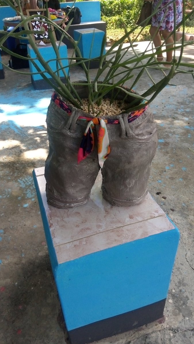 geominerapinar's tweet photo. Se realizó en la Empresa GEOMINERA PINAR el evento de MUJERES CREADORAS, donde participaron las féminas de todas las UEB con trabajos de ornamentación y platos de variadas comidas.
#PorCubaProductivosYEficientes
#MujerCreadora https://t.co/zlW87ztcB8