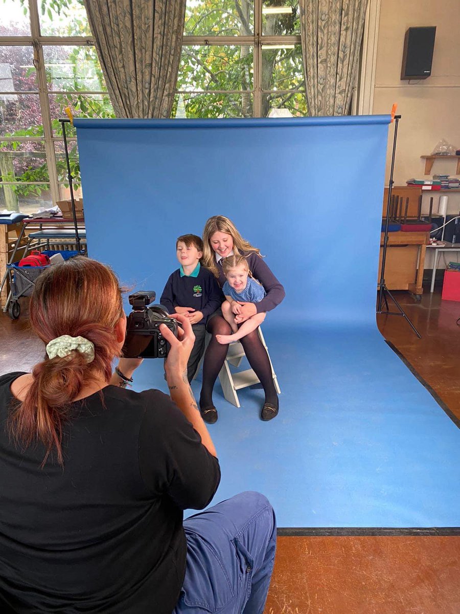 Lights💡 Camera 📸 Action 🎬
How great it was to welcome Hayley Wooden Door Photography back to school today for our school photos! She really gave each child, group and family their very own personal photo shoot, made to feel special and we are so grateful!