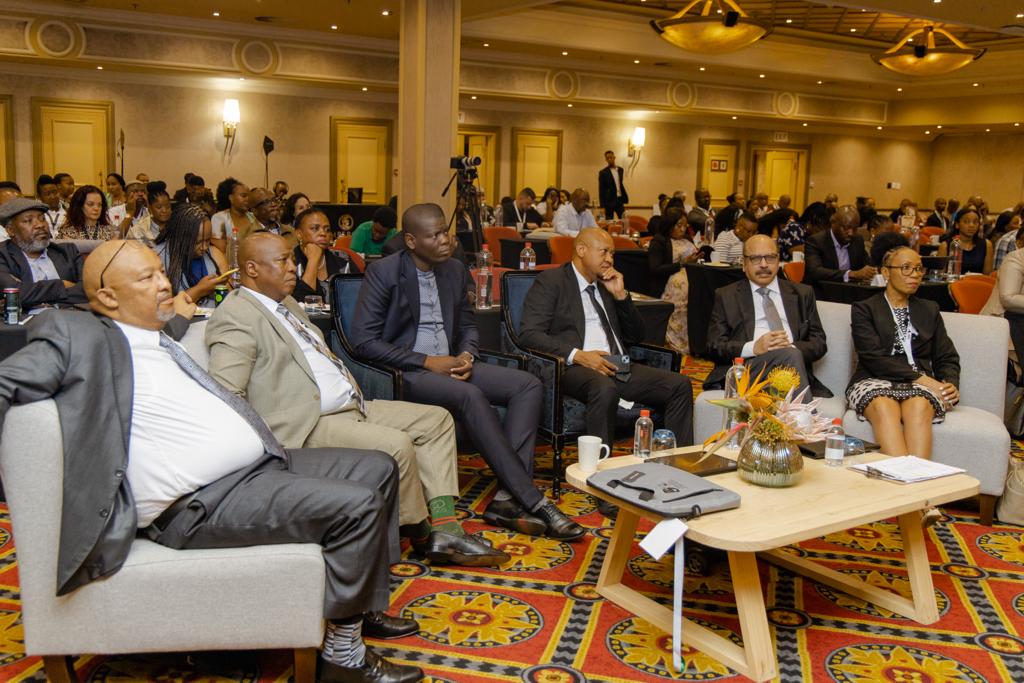 NADEL_SA's tweet photo. NADEL Policy Conference - 20 October 2023: Honourable Minister of Justice and Constitutional Development, Mr Ronald Lamola addresses NADEL members.
#nadelprogressivelawyer #nadeldigimag #nadelagm2023 #nadelconference2023 https://t.co/pHbwpgbvr5
