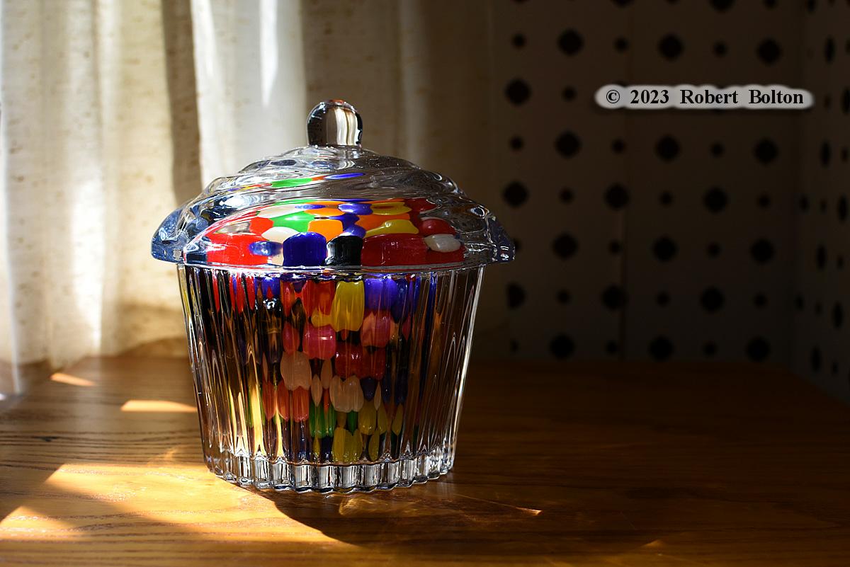 Playing around and came up with these #stilllife #photos. #PhotographyIsArt #photography #stilllifephotography #candydish #jellybeans #nikon #D7200 #nikkor35mm #nikonphotography #nikoncreators #nikonnofilter #photosoftheday #fridayvibe #art