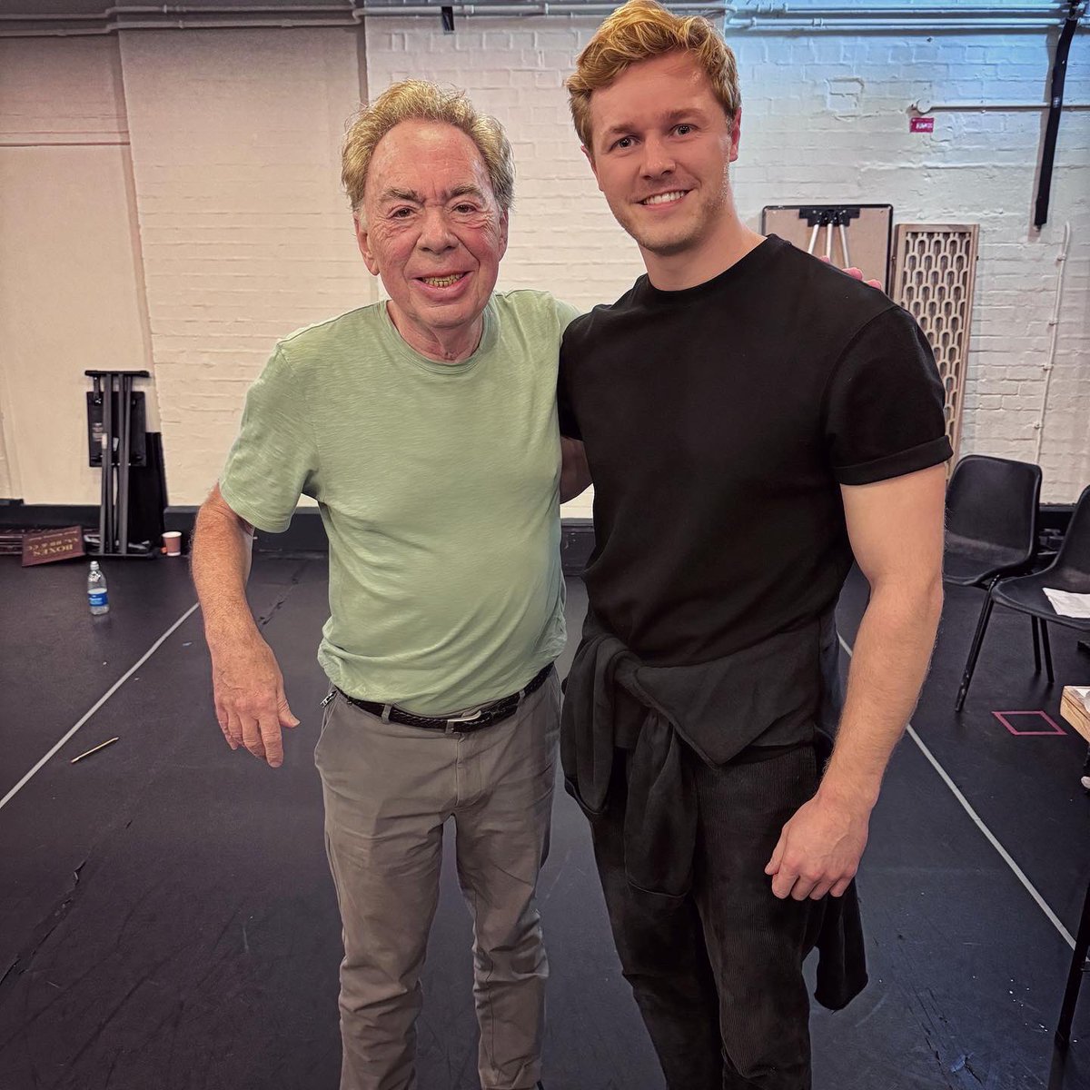 WILLRICHARDS0N_'s tweet photo. An awesome week getting to work with a bunch of legends for the one and only @OfficialALW .. (who not only inspired me with his music but without whom, I wouldn’t have been able to train at drama school) His @ALWFoundation scholarship truly changed my life! Full circle moment! ❤️ https://t.co/xgfs1Ju6jG