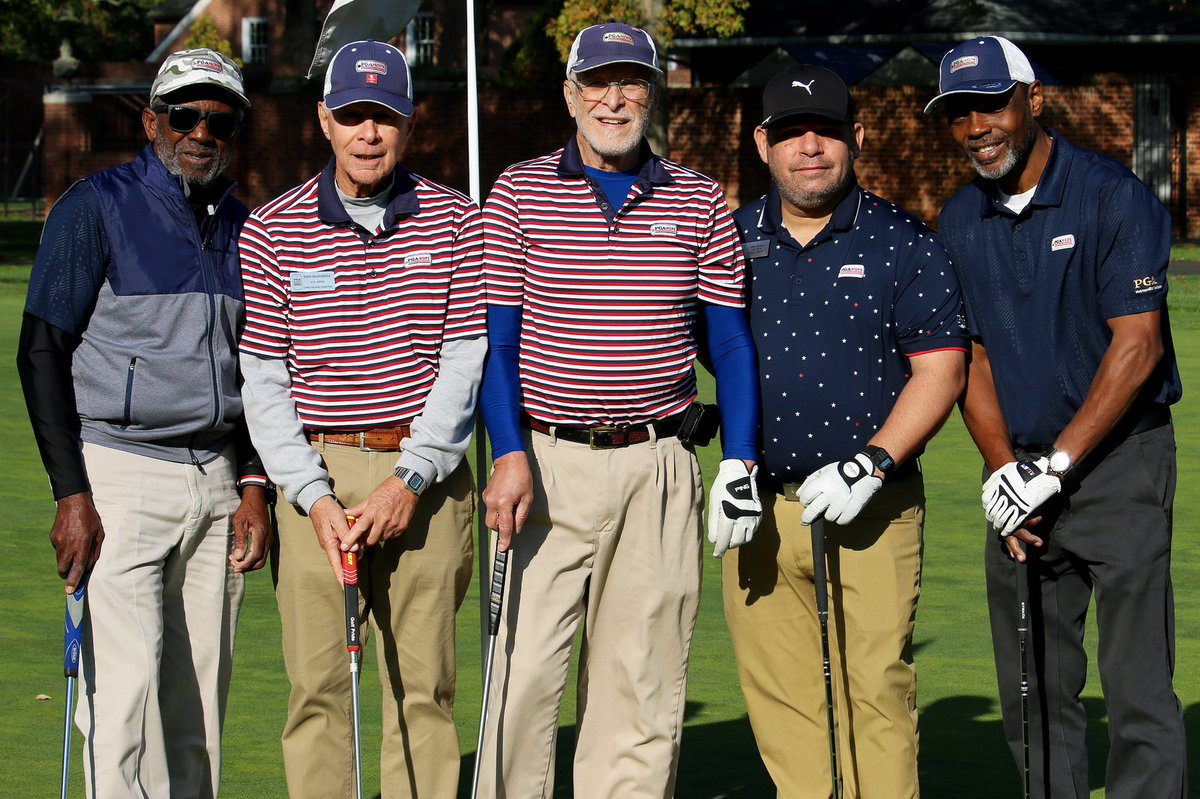 MetFoundation's tweet photo. 74 PGA HOPE graduates were welcomed into the Met PGA HOPE family yesterday at Woodside Club!

Thanks to @CallawayGolf, all graduates received a brand new set of golf clubs to continue playing and enjoying the game!

#metpga #metsection #metpgahope #metpgafoundation https://t.co/wqkiWzVFlD