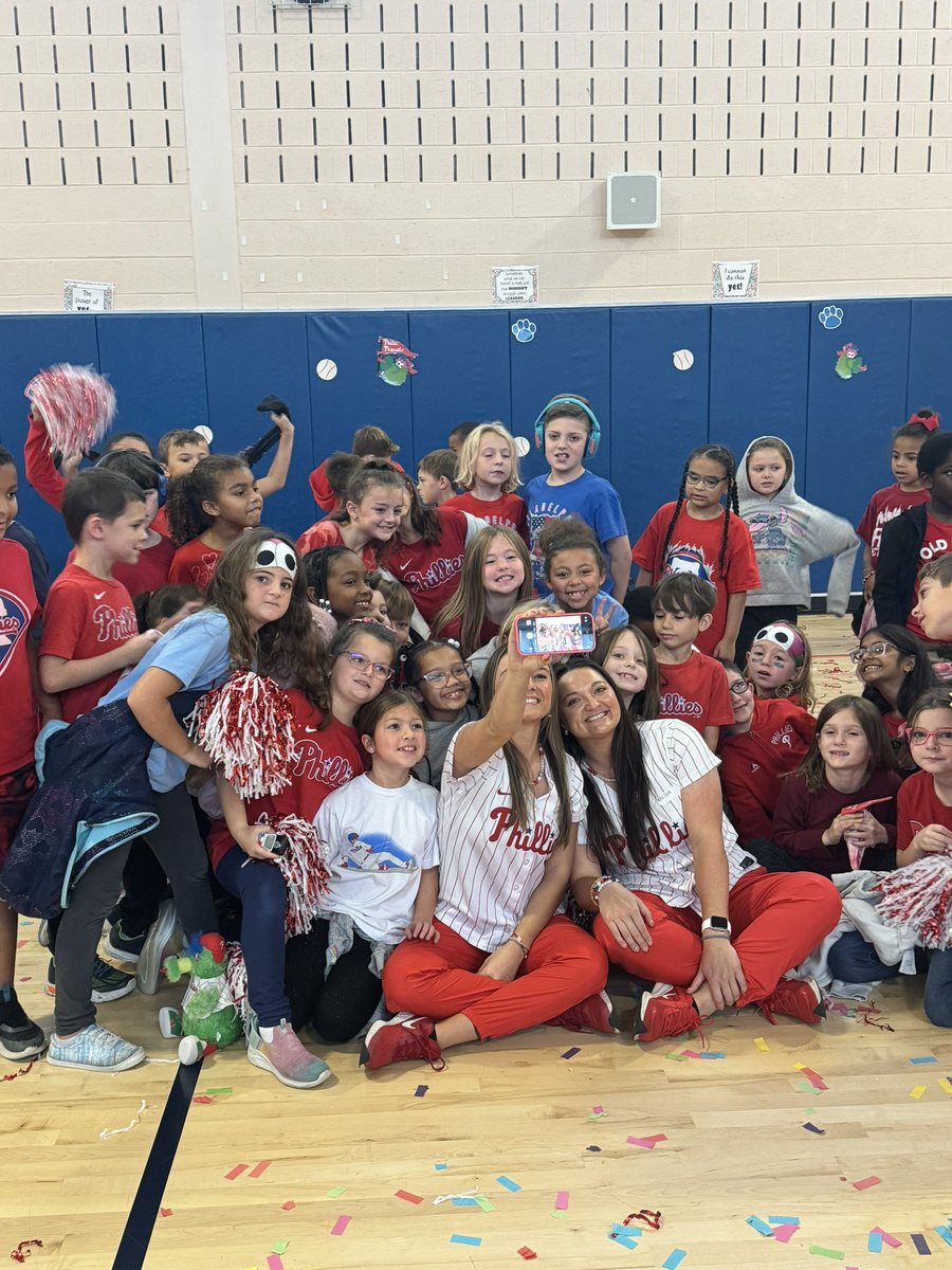 Mrs. Jennifer Smith tweet media