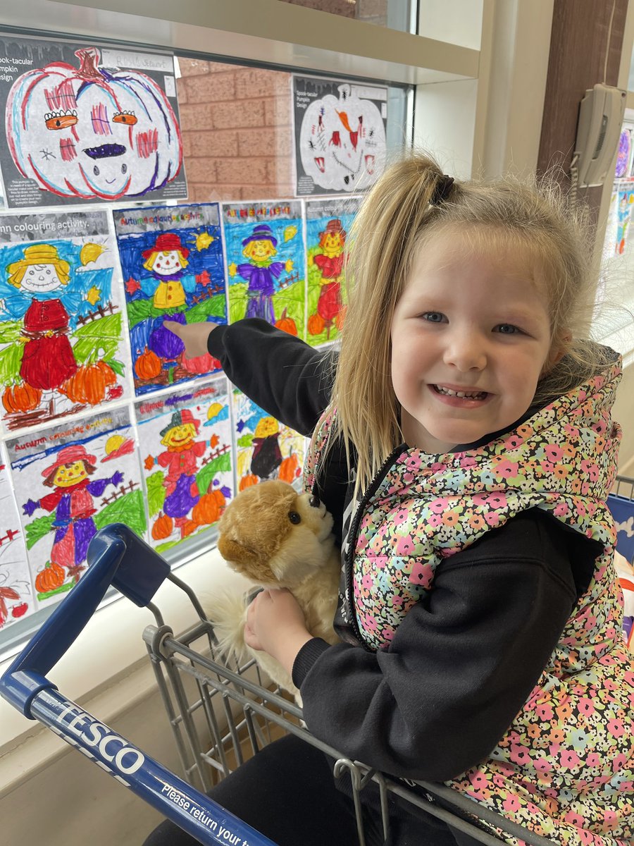 MrsMerrison's tweet photo. @GlenboigPrimary This P1 was so happy to spot her and her friends scarecrows at Tesco. https://t.co/1Fshgsl77y