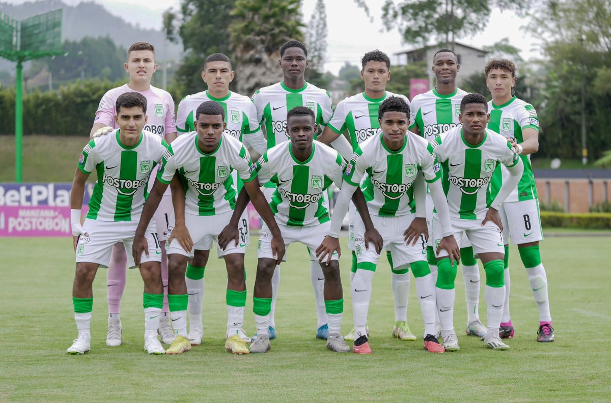 AntioquiaLAF's tweet photo. #OrgulloLAF

Contamos con 3 representantes antioqueños en los Cuartos de Final de la #SuperCopaJuvenil, así se jugarán los partidos de vuelta:

🦅 @AguilasDoradas (2) 🆚 (2) San Francisco (Cesar)
🔴 @LaCanteraDIM (3) 🆚 (3) Barranquilla F.C.
Cortuluá (2) 🆚 (3) 🟢 @naloficialfor https://t.co/ueVHNcZmYP