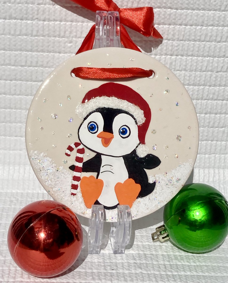 Ceramic Christmas ornament etsy.com/listing/157743… #ceramicornament #penguinornament #SMILEtt23 #christmasornament #stockingstuffer #christmasdecor #CraftBizParty #etsy #Christmas2023