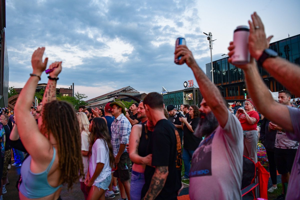 Cheers to the weekend!🍻 Missing our Levitt Stacks friends🫶