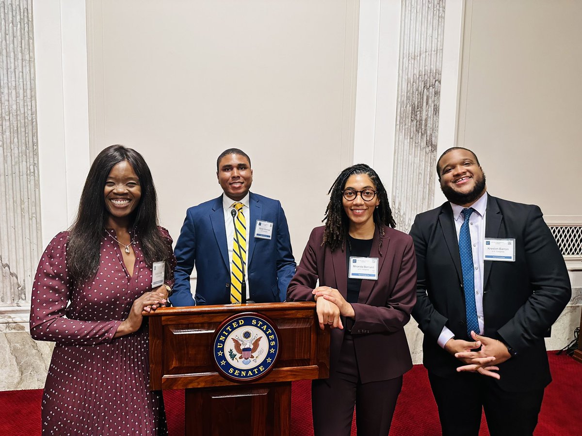 🔬Passionate about #SciPol #SciComm Meet 4 of your 2023 @AAAS_STPF Congressional Fellows from L➡️R 👩🏾‍⚕️Geriatric Oncologist 🧪STEM Policy Social Scientist 🌊Marine Social Scientist 🪐Aerospace Engineer We’re thrilled to be a part of the 51st class! Apply👉🏾bit.ly/3t2xEtC