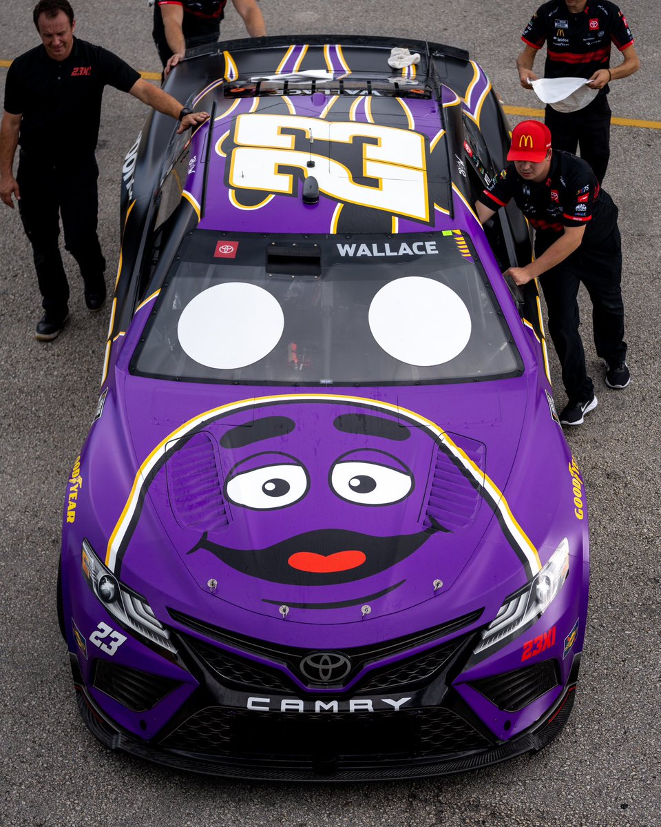 NASCAR's tweet photo. i’m lovin’ it! https://t.co/KxS3UuBMyI
