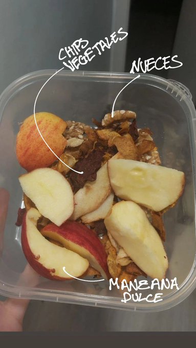 Por cierto, deberiais probar esta merienda, est&aacute; muy rica 💞 rica, natural y vegana 👼 https://t.co/qG