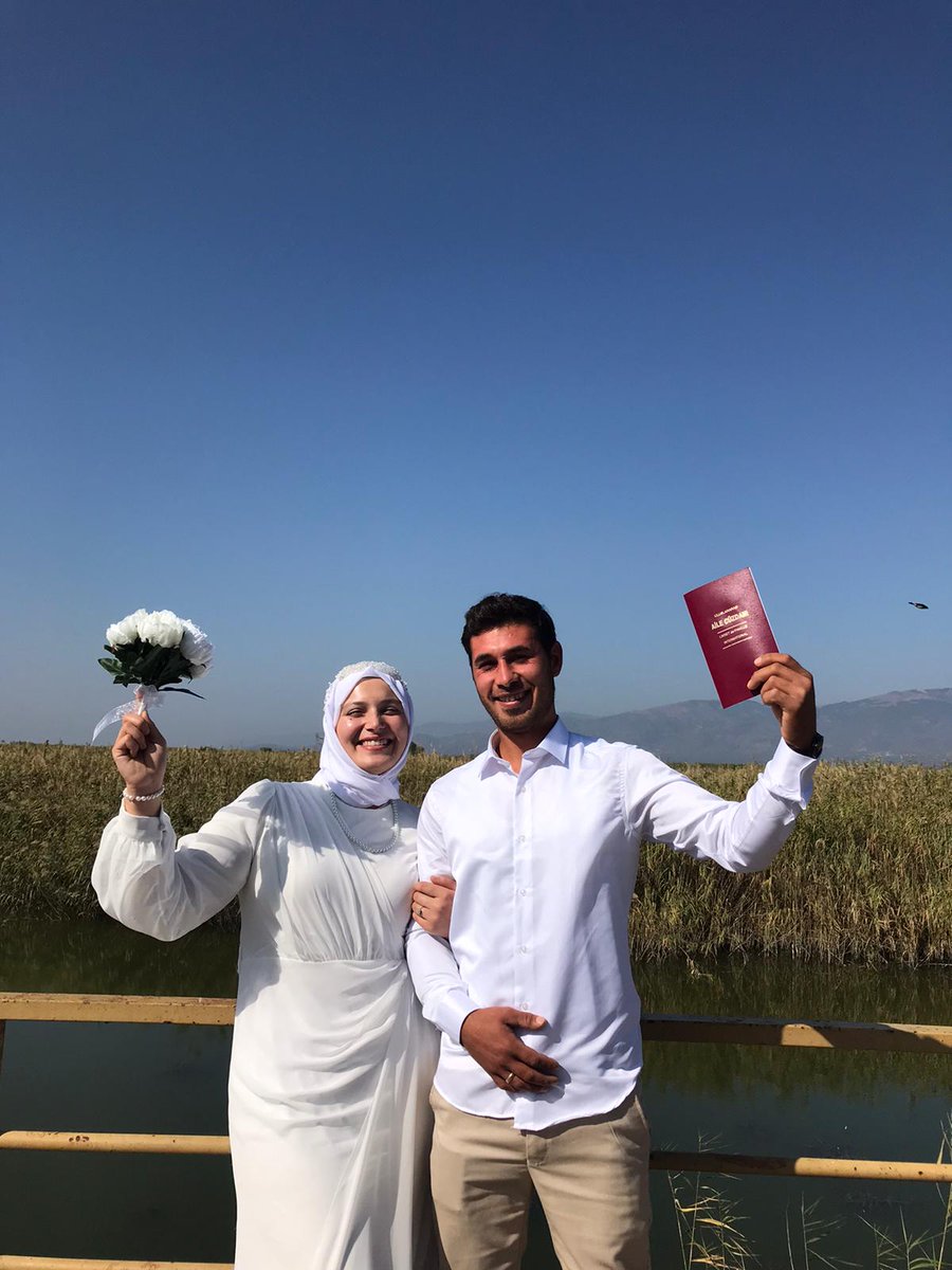 mlke_ozdmir's tweet photo. biz evlendikkkkk 🕊️💍 https://t.co/dvNaHnT3S6