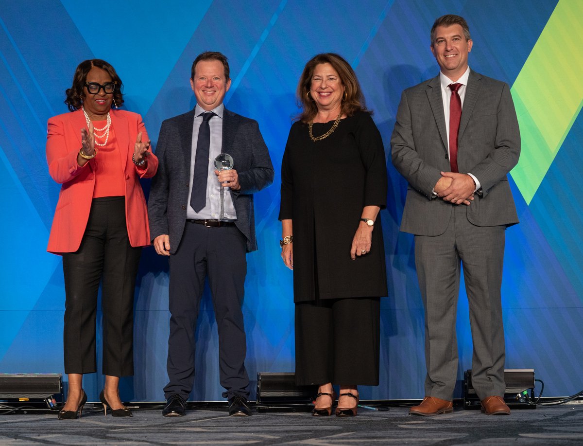 EximBankUS's tweet photo. EXIM is proud to recognize Seattle-based Impello Global Insurance Services as our Broker of the Year! @impelloglobal provides valuable support to exporters and is a valued partner in our effort to create locally, export globally. #EXIM23
Read more: https://t.co/W8qV4bazj2 https://t.co/CKzsSI52Yy