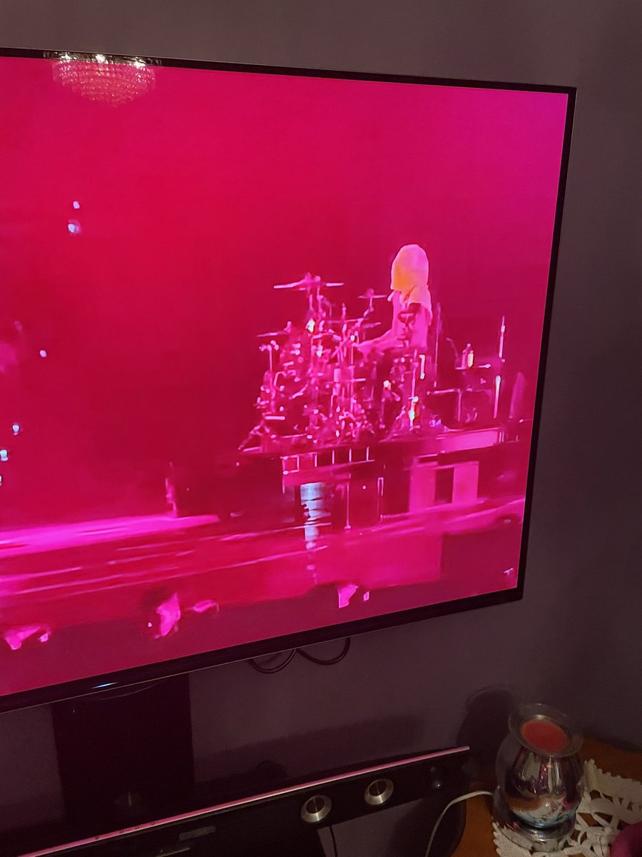 benngunn28's tweet photo. A new @blink182 album in 2023 over 20 years since the release of my all time favourite album is an extremely special event but knowing that Cohen is more excited than me about it is genuinely one of the greatest feelings I’ve experienced! @travisbarker @tomdelonge @markhoppus 🫶🏾 https://t.co/lGpix4gBeY