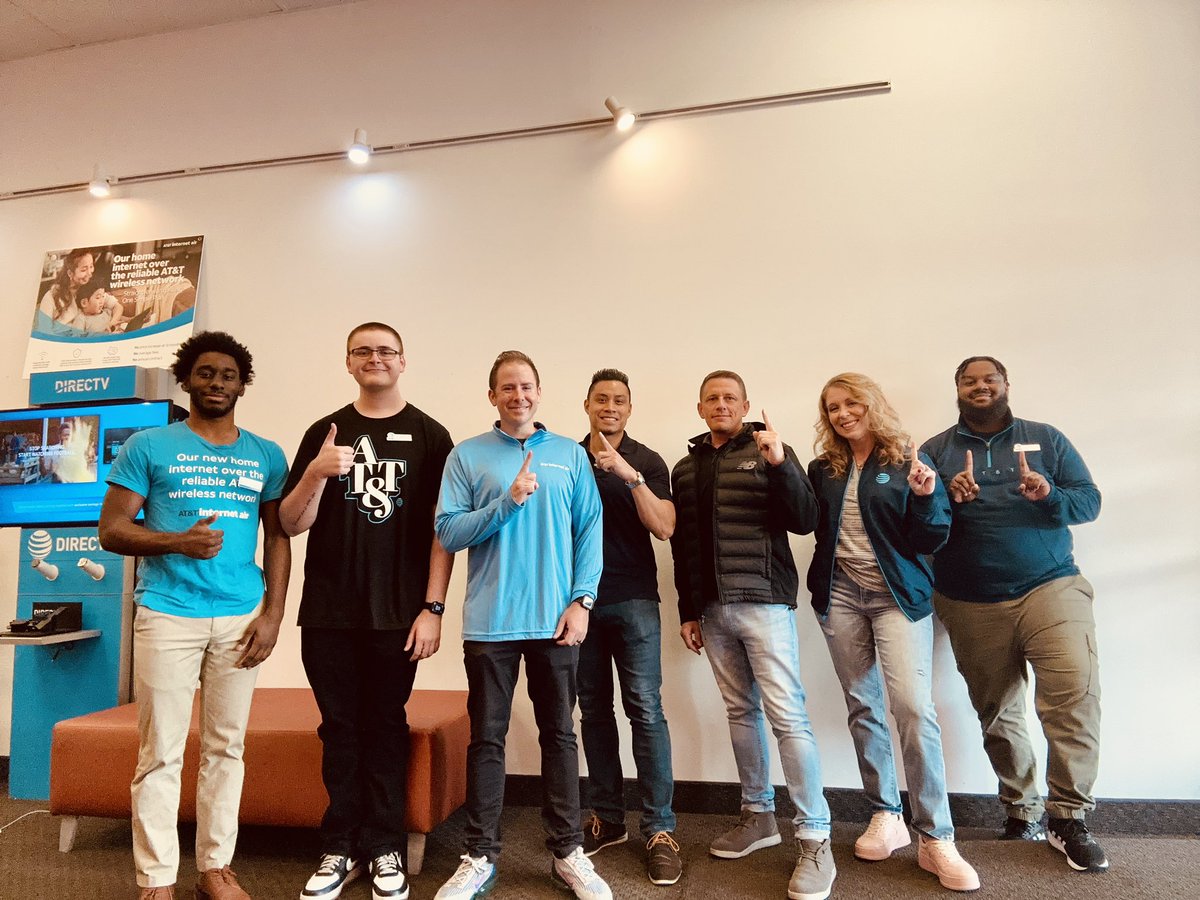 Danielle Oselett tweet media