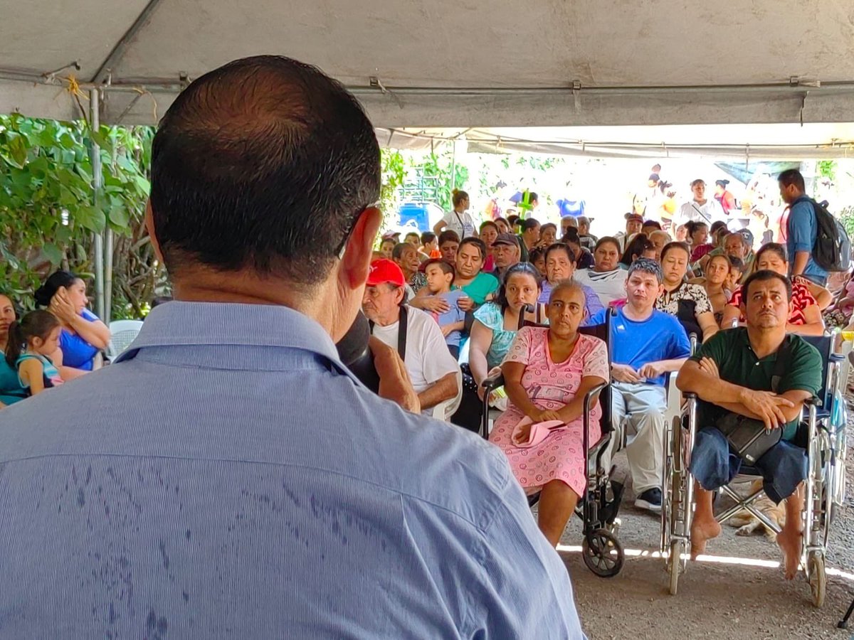 ComunitariosES's tweet photo. El objetivo que nos mueve cada día es llevar soluciones integrales a las comunidades que más lo necesitan.
Es por ello, el día sábado 14, llevamos nuestros programas a Santa Ana.
#ComunitariosES
#FilialSantaAna https://t.co/duDMPjE6DR