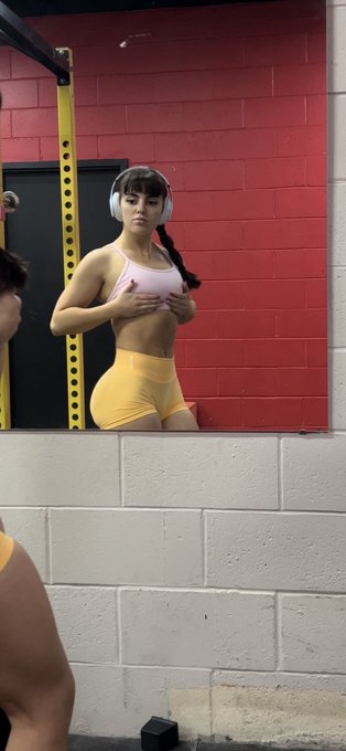 Like this if you workout too📸🔥😮&zwj;💨 https://t.co/9g6Uu2T9jE