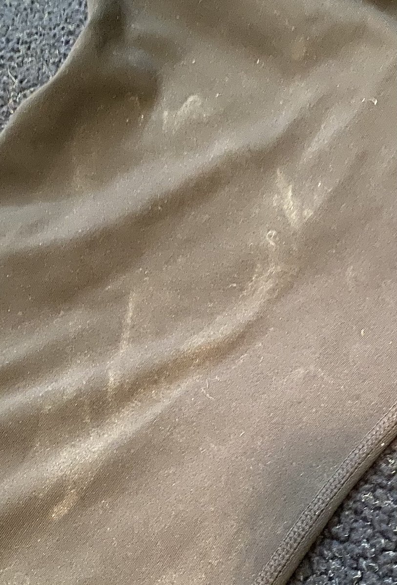mason_gillian's tweet photo. @LGCanada seriously? These are "clean clothes" right out of the LG Washer! That's after 40 years of laundering experience, carefully separating items, wiping out interior and monthly "Tub Clean" function. I want my money back!! #dissatisfiedcustomer https://t.co/Vw4trnQUpV