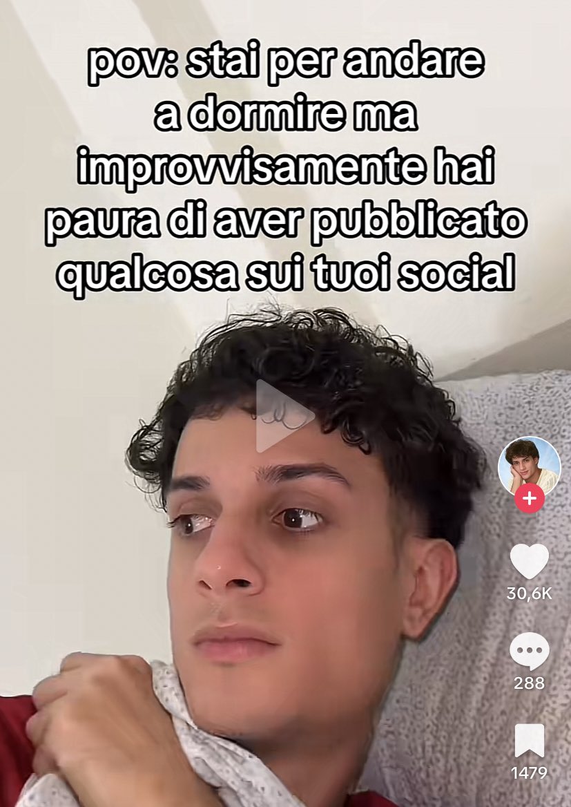 deadpoetstan's tweet photo. il panico la paura l’angoscia https://t.co/NpzZ702ov8