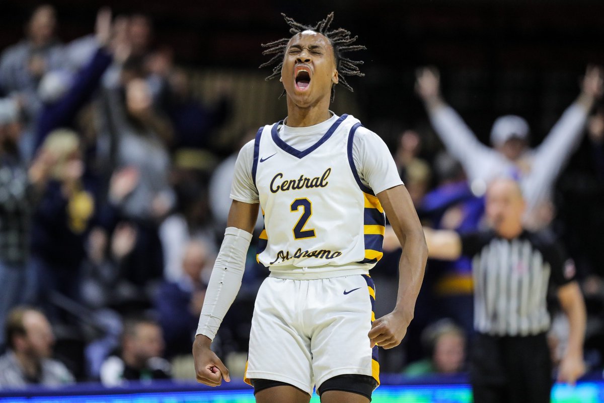 A little Friday reading for you. As the #D2MBB season approaches, here are 15 players I have my eye on for the 2024 @smcollegehoops Bevo Francis Award. ncaa.com/news/basketbal…