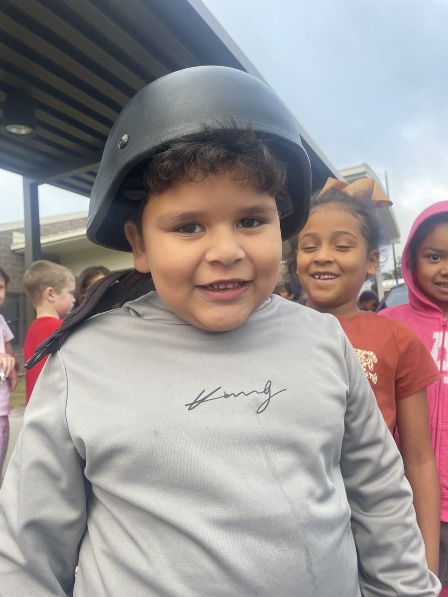 STEM career day was lots of fun today! <a href="/ClarkCreekSTEM/">Joey Moss</a>