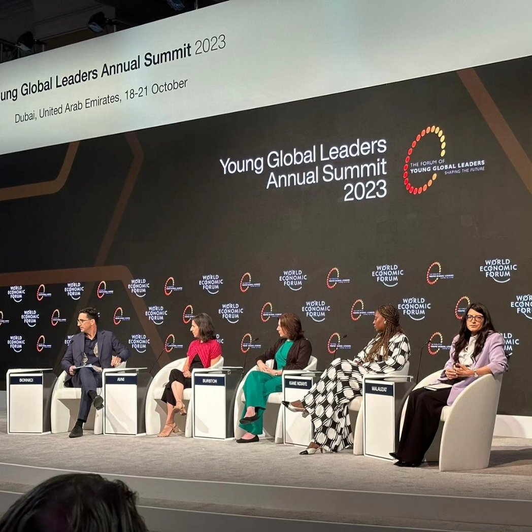 ottosonnenh's tweet photo. "¡Gracias al @WEF por invitarnos a formar parte del #YGL23!  Compartimos nuestras perspectivas y soluciones a los desafíos globales y locales junto a líderes de todo el mundo, destacados en lo social, ambiental, empresarial y académico. ¡Sigamos trabajando juntos para un futuro mejor!