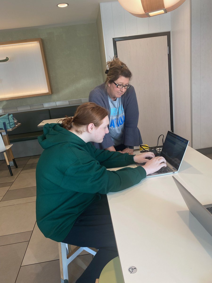 RCVirtualSchool's tweet image. 🍟📐 Our students had a blast at McMath today, combining delicious McDonald&apos;s with some math magic! 🤩 Who knew learning could be this tasty? #MathAndMcDonalds #FunWithLearning 🍔🔢