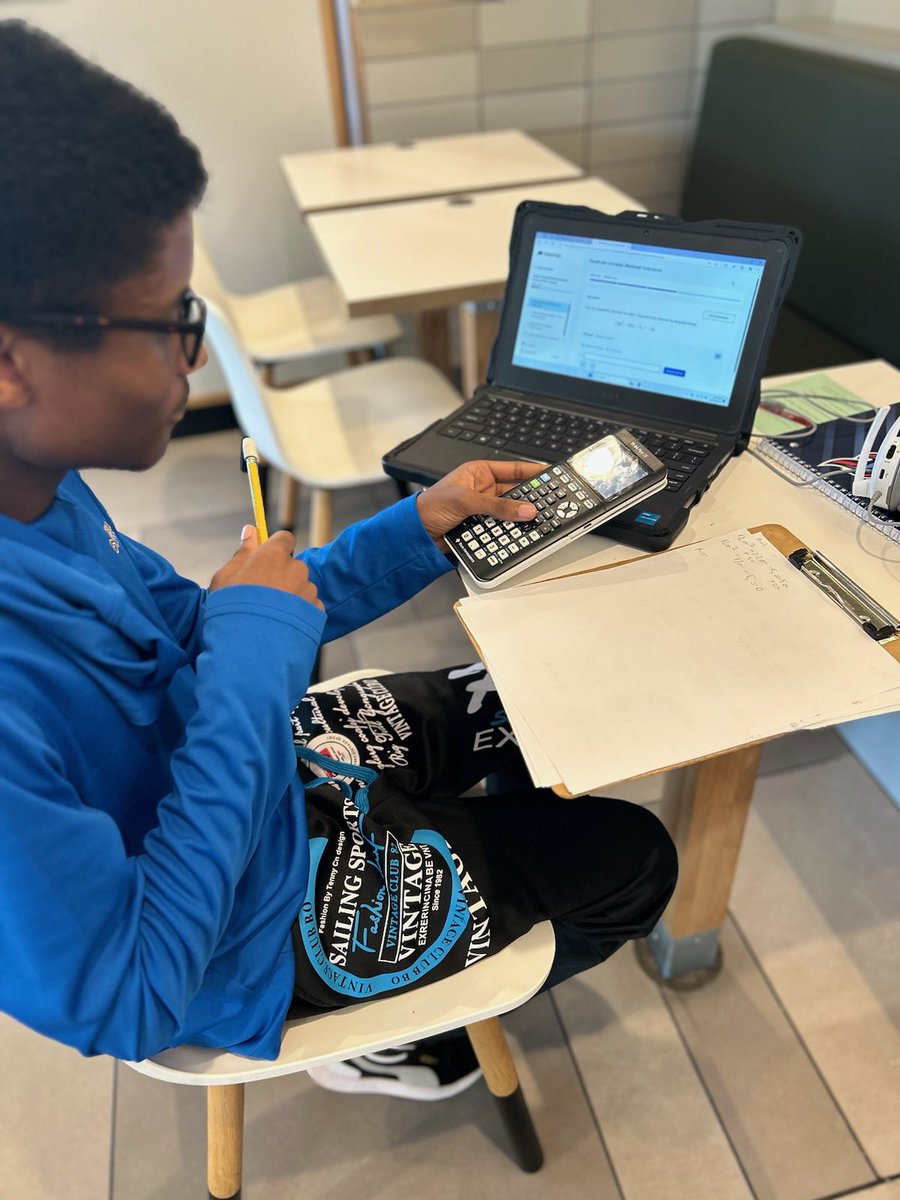 RCVirtualSchool's tweet image. 🍟📐 Our students had a blast at McMath today, combining delicious McDonald&apos;s with some math magic! 🤩 Who knew learning could be this tasty? #MathAndMcDonalds #FunWithLearning 🍔🔢