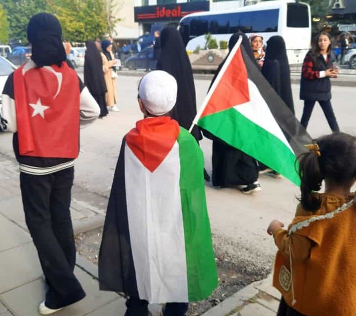 🌿🇵🇸#freepalestine

       Acı dinmeyecek ama safımız belli olsun