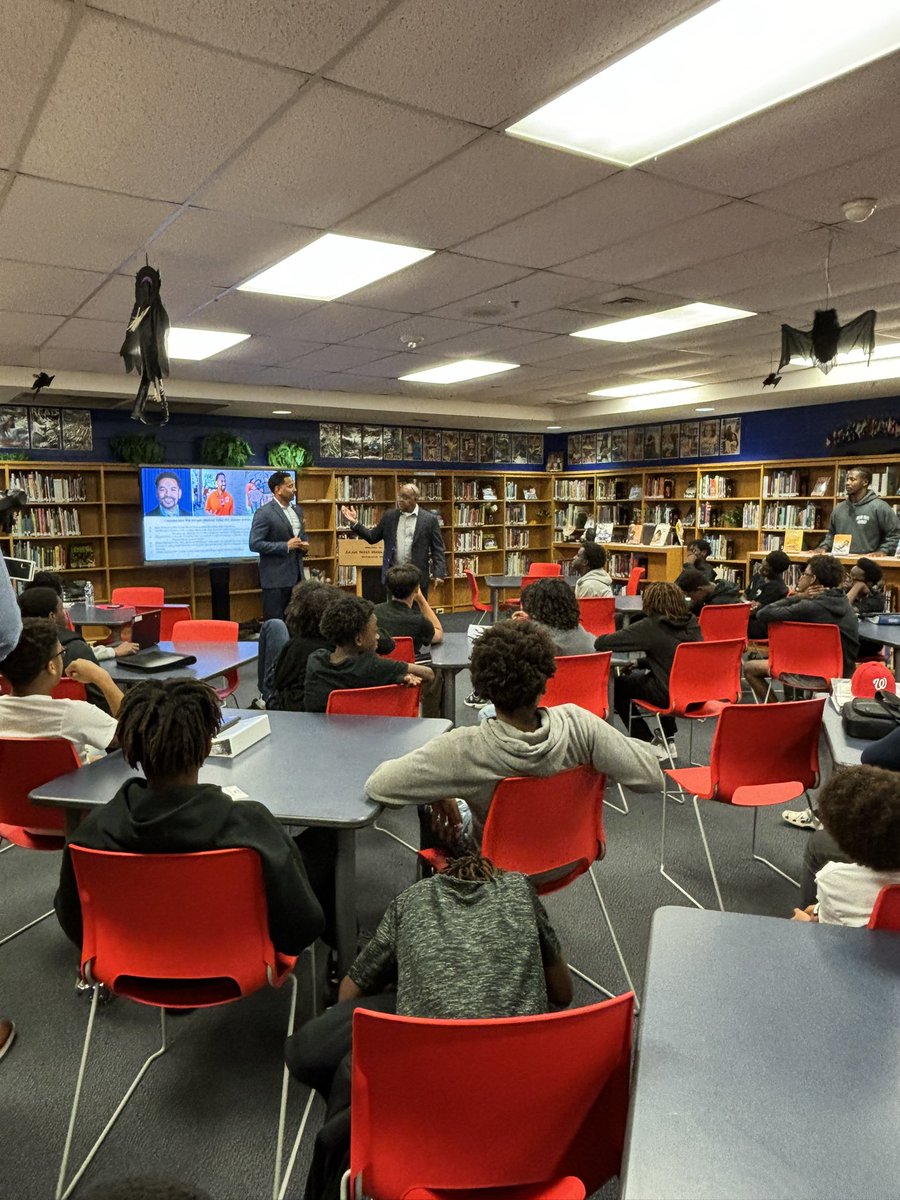 Thank you CM <a href="/willjawando/">Will Jawando</a> for visiting Julius West to speak with students and see the great things happening at the #largest middle school in MoCo! #jags #BOSS #simplythebest